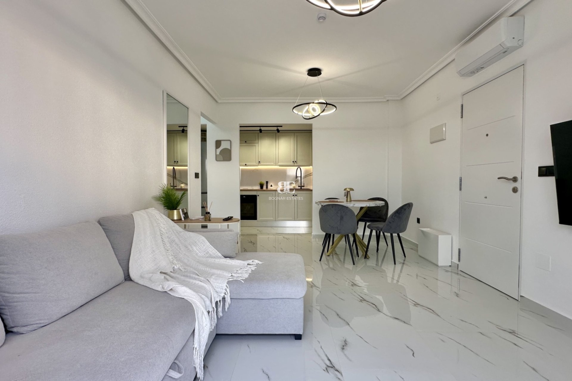 Resale - apartment -
Orihuela Costa - Playa Flamenca