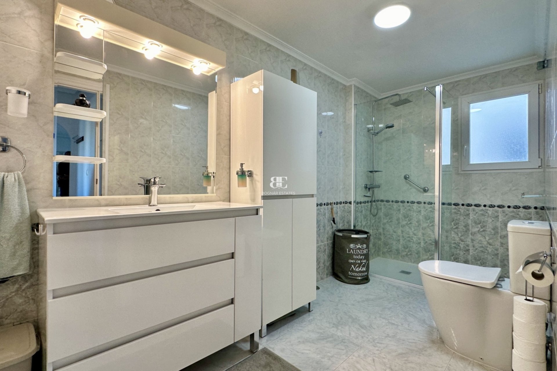 Resale - apartment -
Orihuela Costa - Playa Flamenca