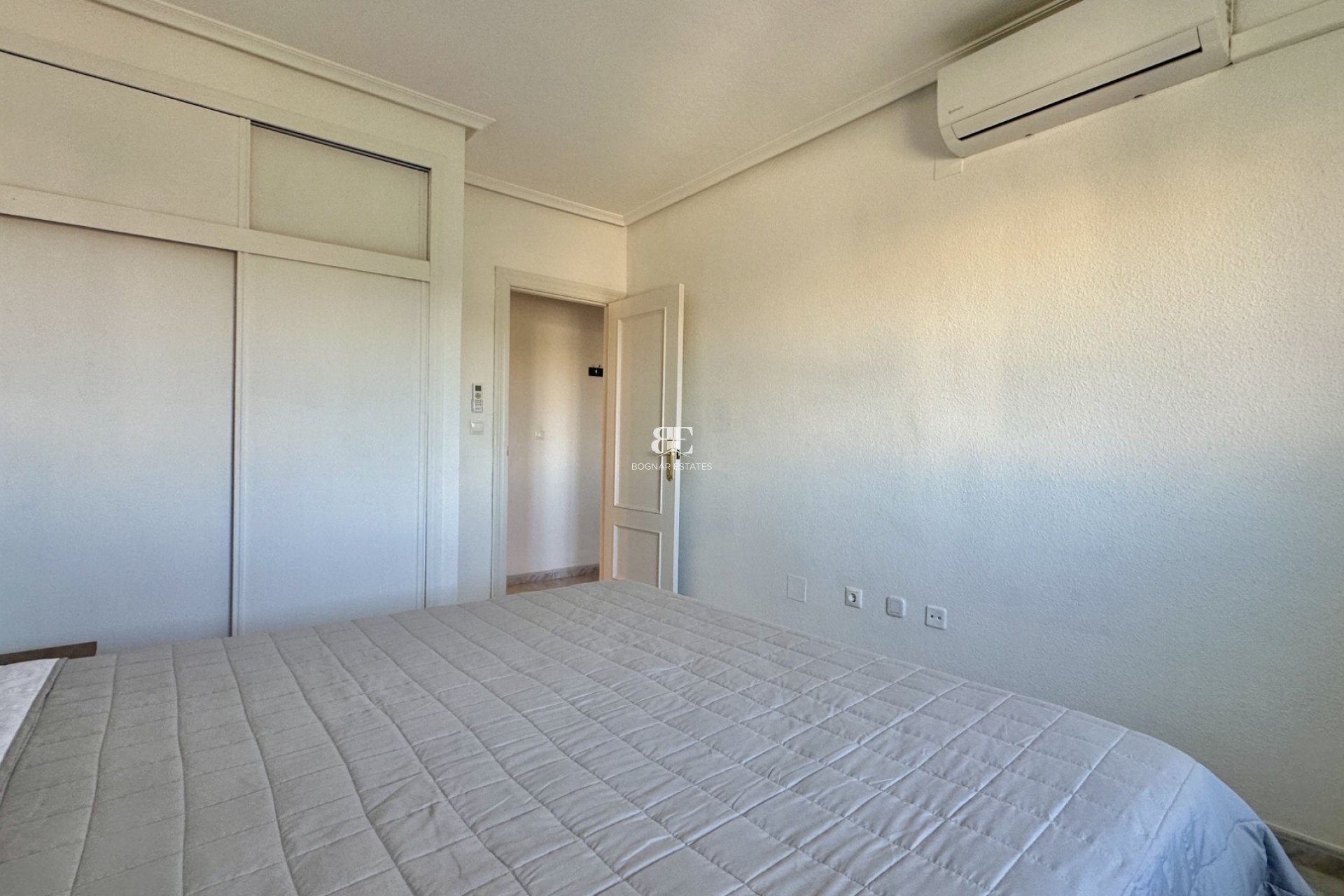 Resale - apartment -
Orihuela Costa - Playa Flamenca