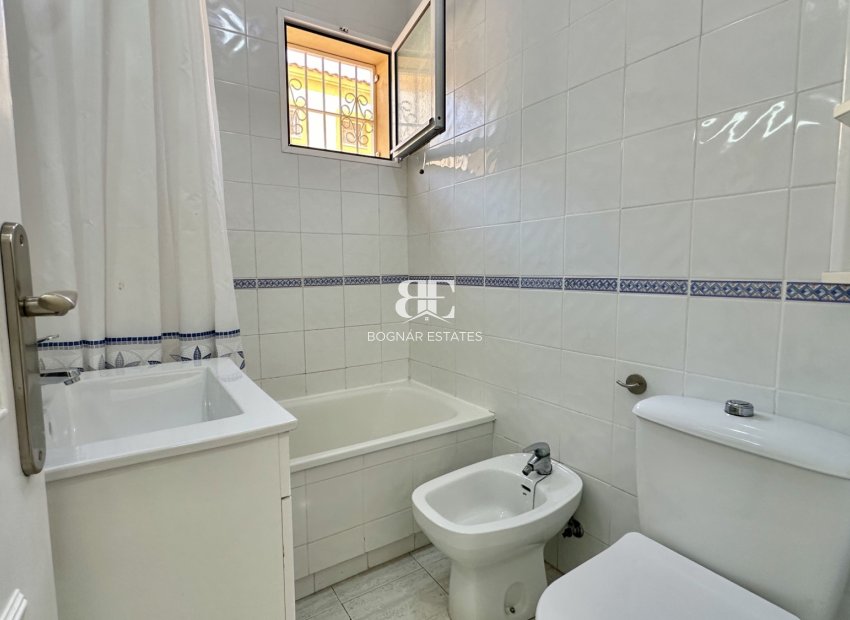 Resale - apartment -
Orihuela Costa - Playa Flamenca