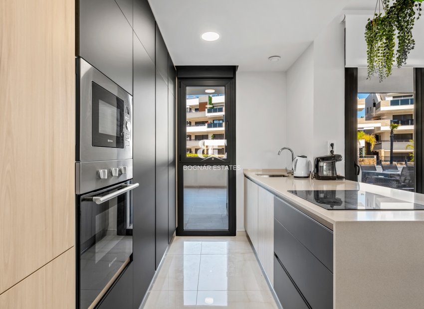 Resale - apartment -
Orihuela Costa - Playa Flamenca