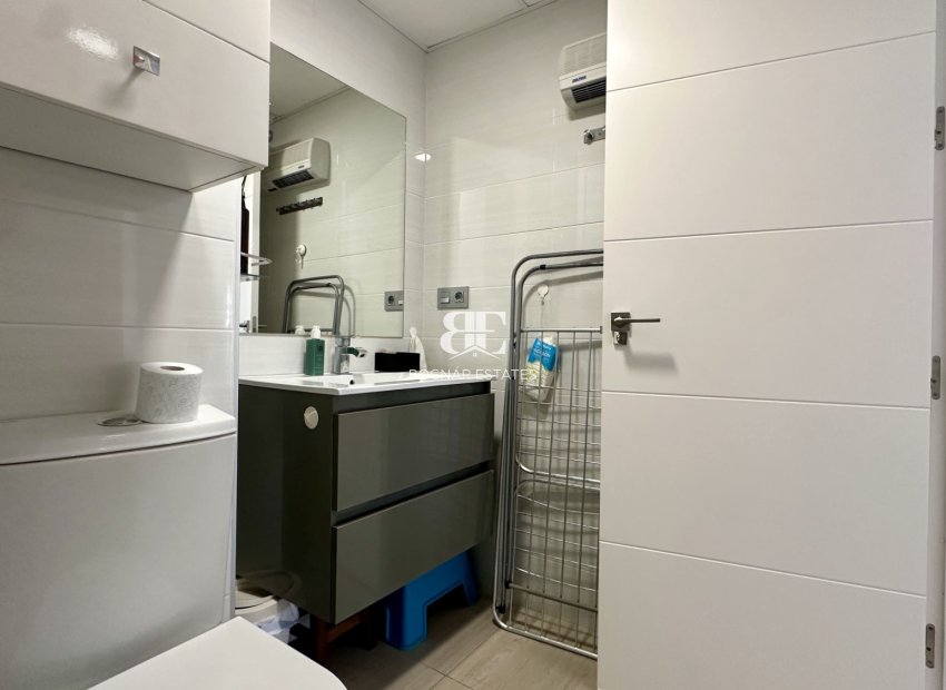 Resale - apartment -
Orihuela Costa - Punta Prima