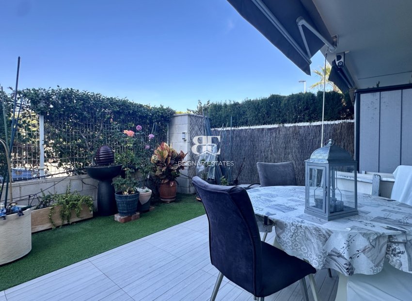 Resale - apartment -
Orihuela Costa - Punta Prima