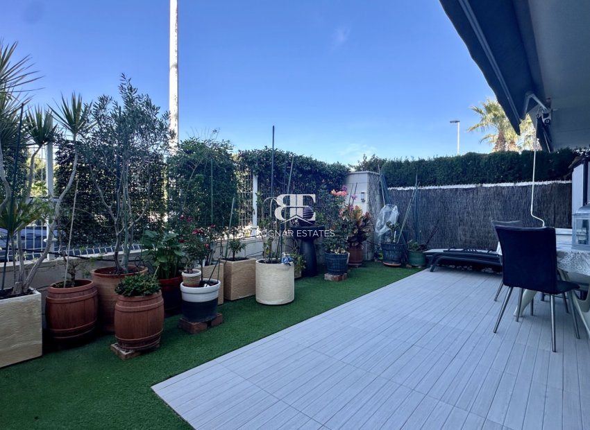 Resale - apartment -
Orihuela Costa - Punta Prima