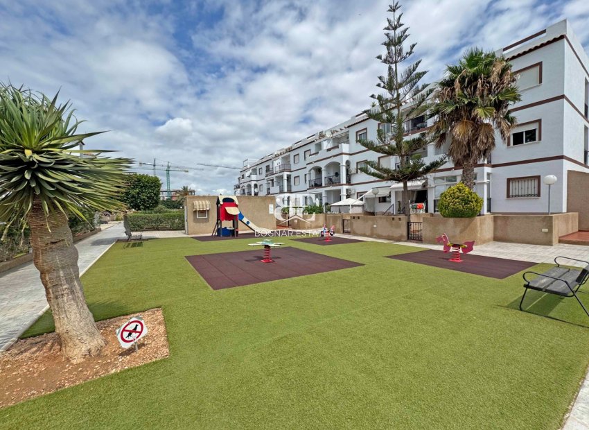 Resale - apartment -
Orihuela Costa - Punta Prima