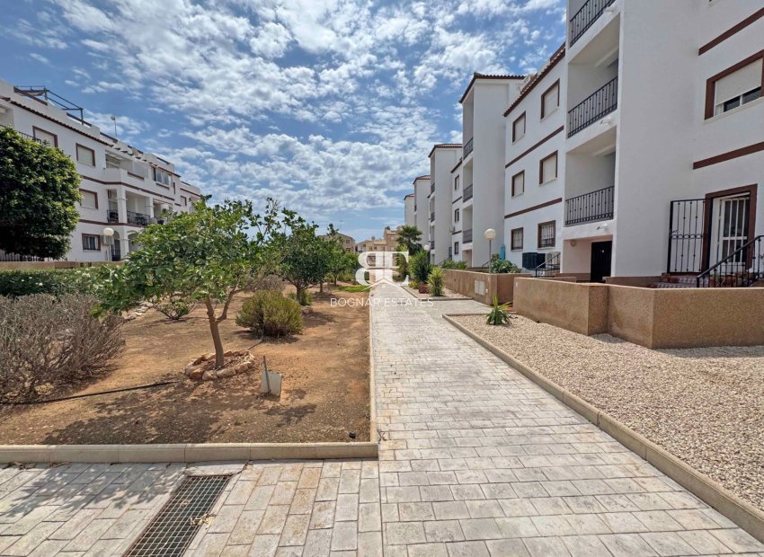 Resale - apartment -
Orihuela Costa - Punta Prima