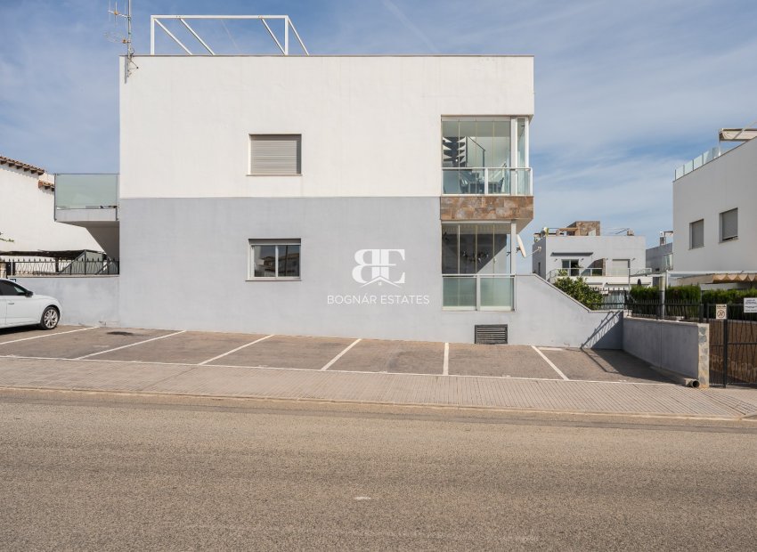 Resale - apartment -
Orihuela Costa - Punta Prima