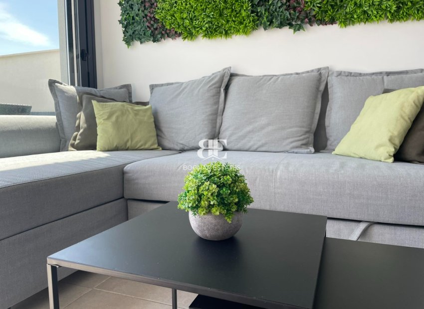 Resale - apartment -
Orihuela Costa - Villamartín