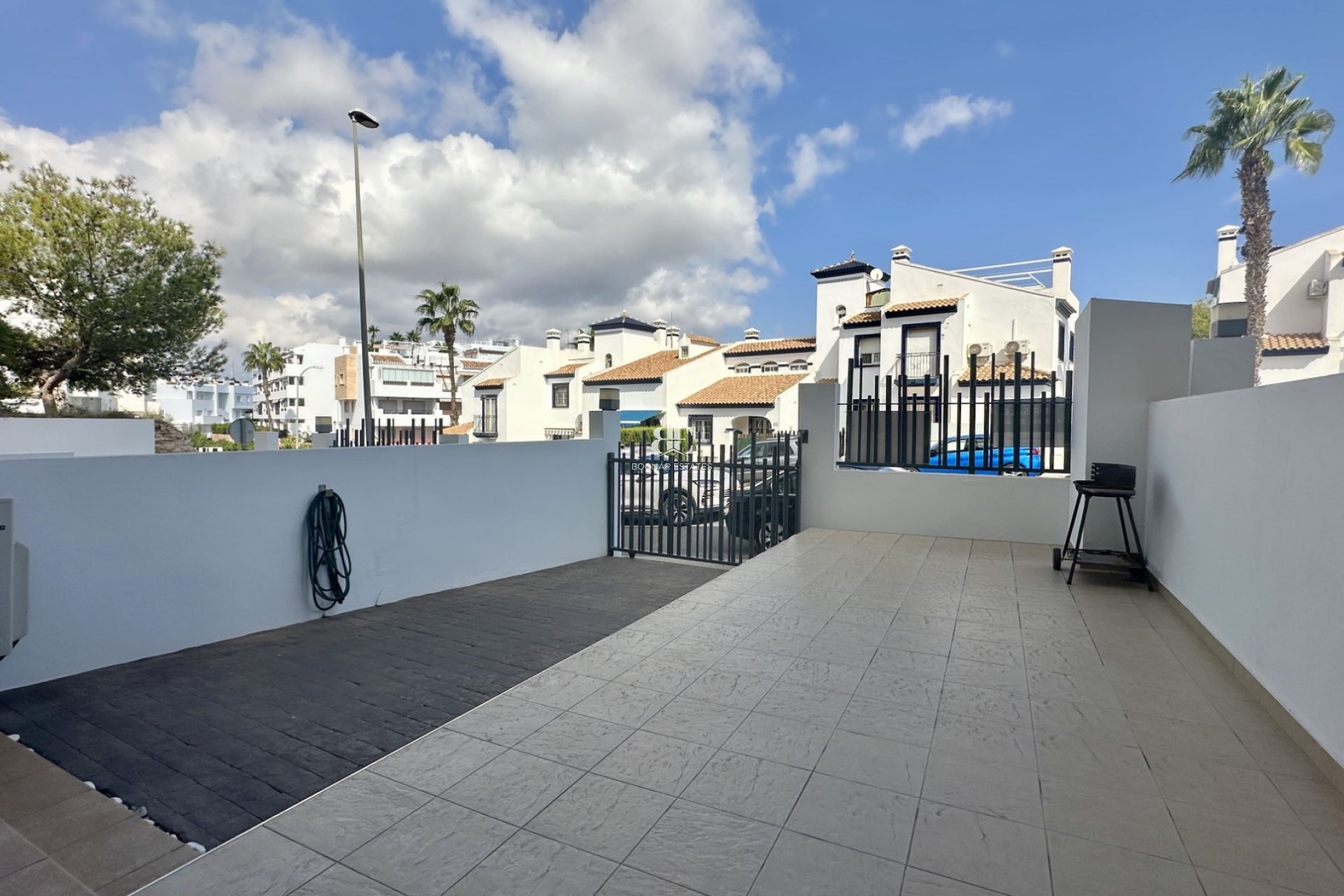 Resale - apartment -
Orihuela Costa - Villamartín