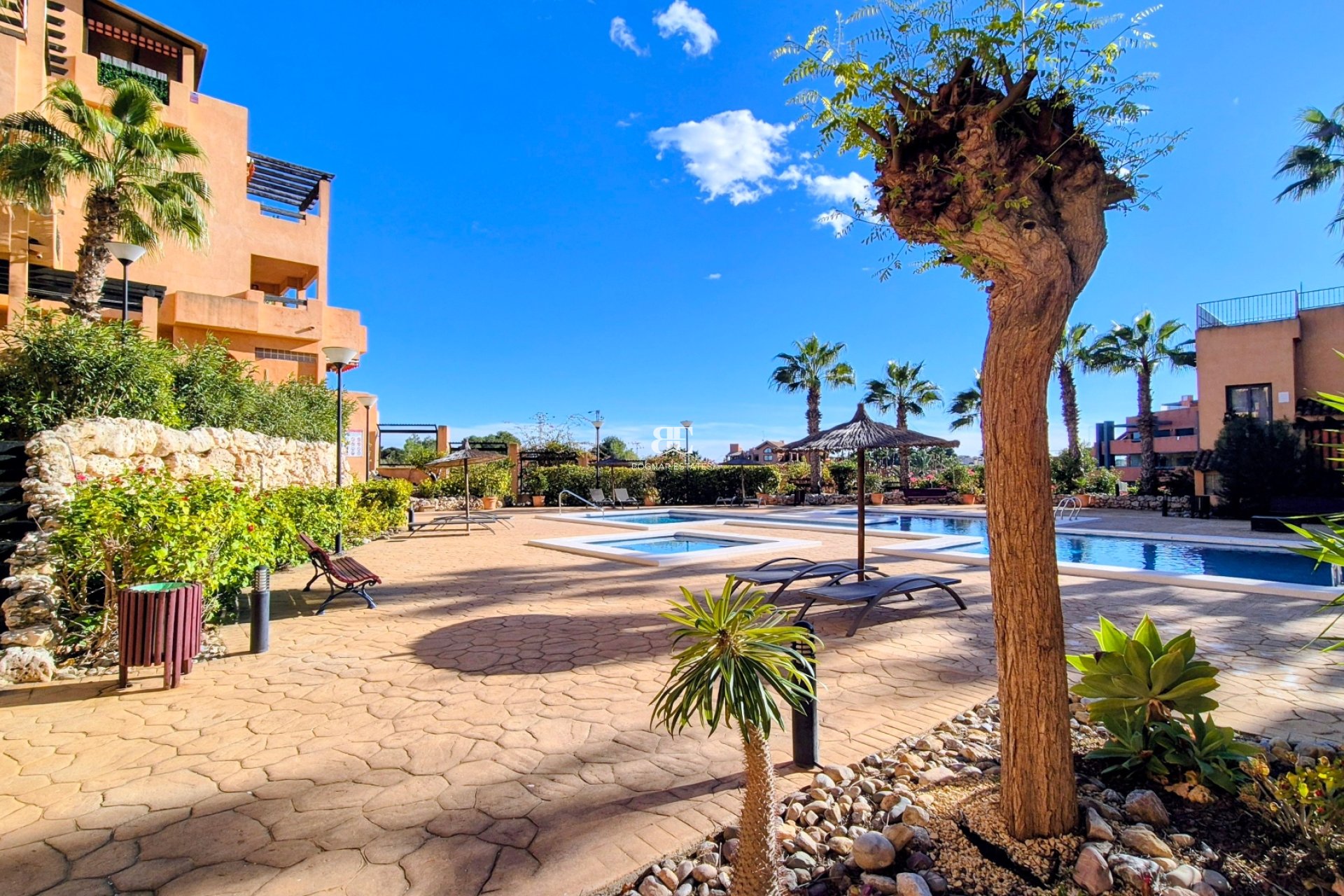 Resale - apartment -
Orihuela Costa - Villamartín