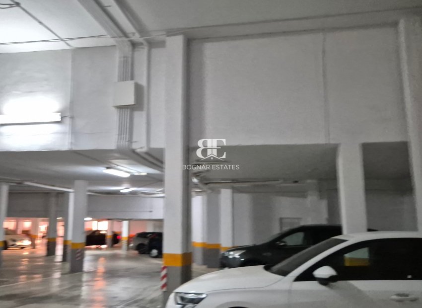 Resale - apartment -
Orihuela Costa - Villamartín