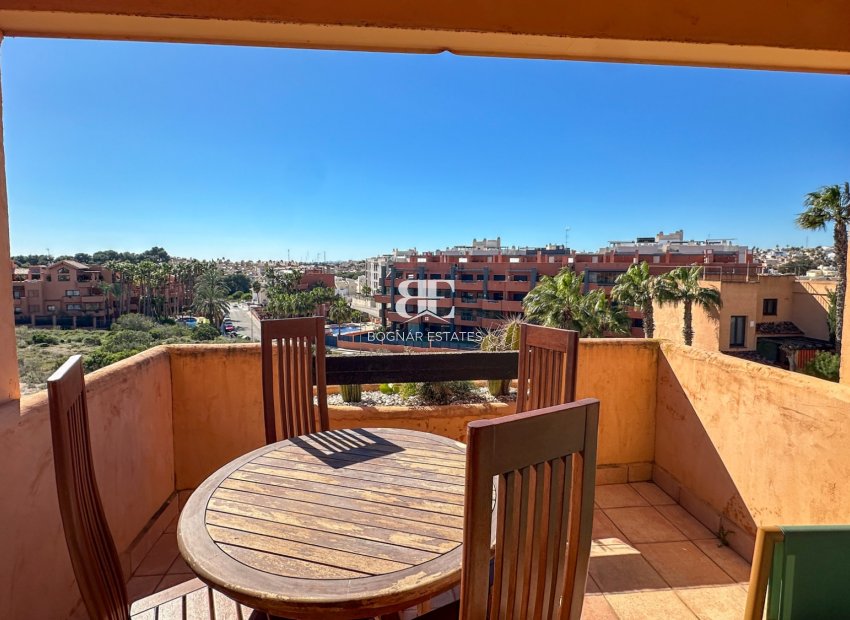 Resale - apartment -
Orihuela Costa - Villamartín