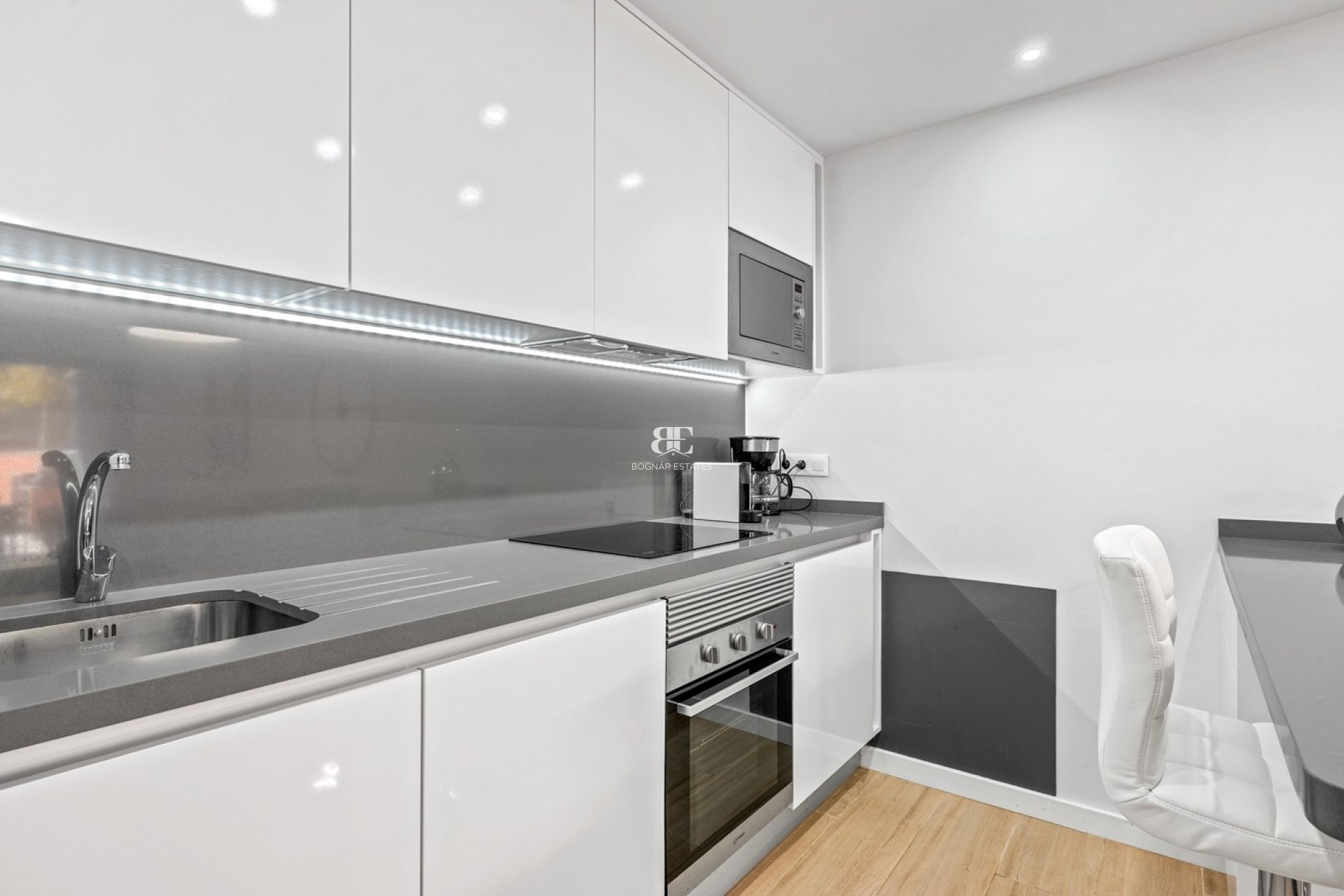 Resale - apartment -
Orihuela Costa - Villamartín