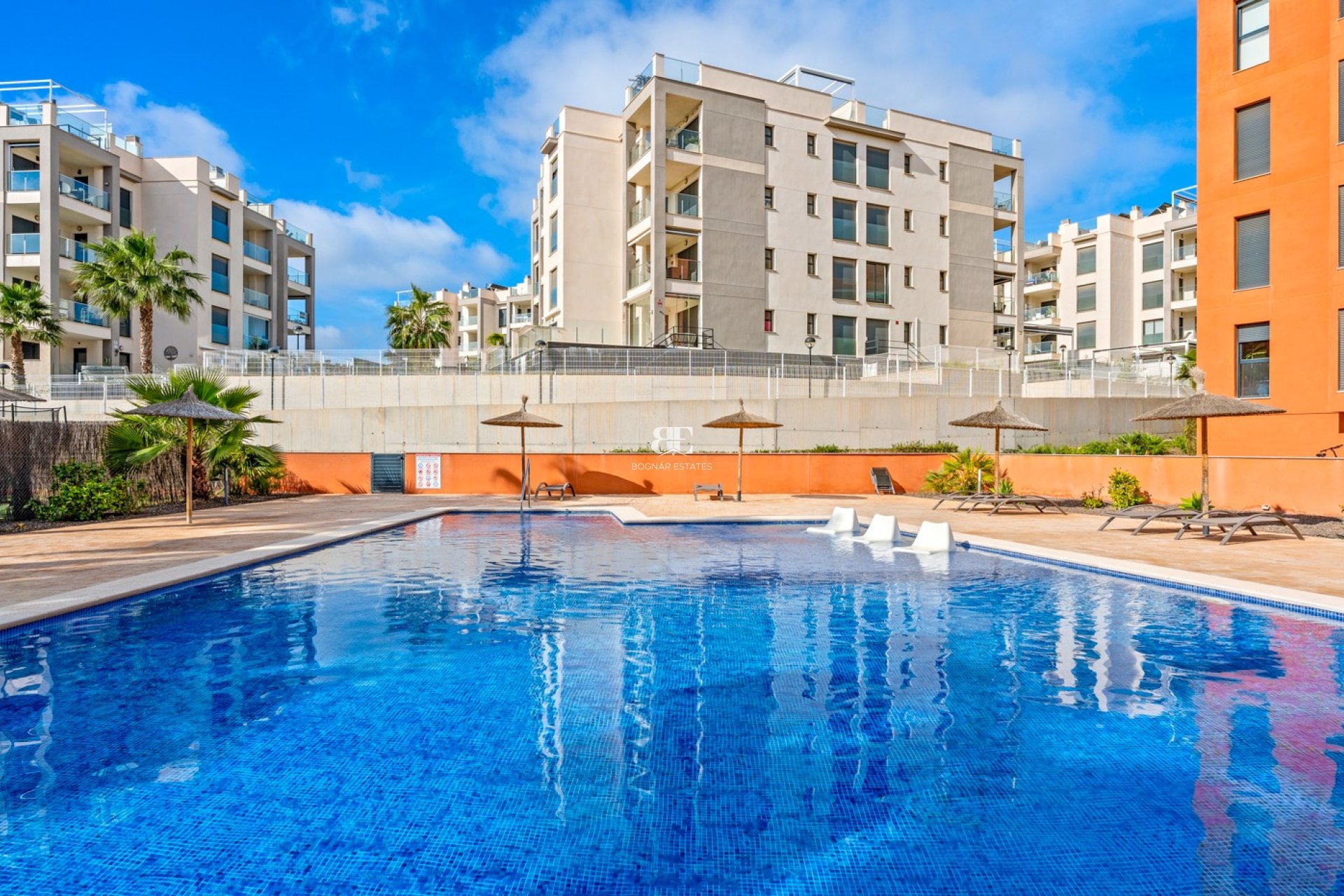 Resale - apartment -
Orihuela Costa - Villamartín