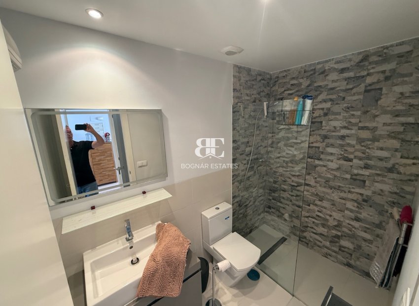 Resale - apartment -
Orihuela Costa - Villamartín