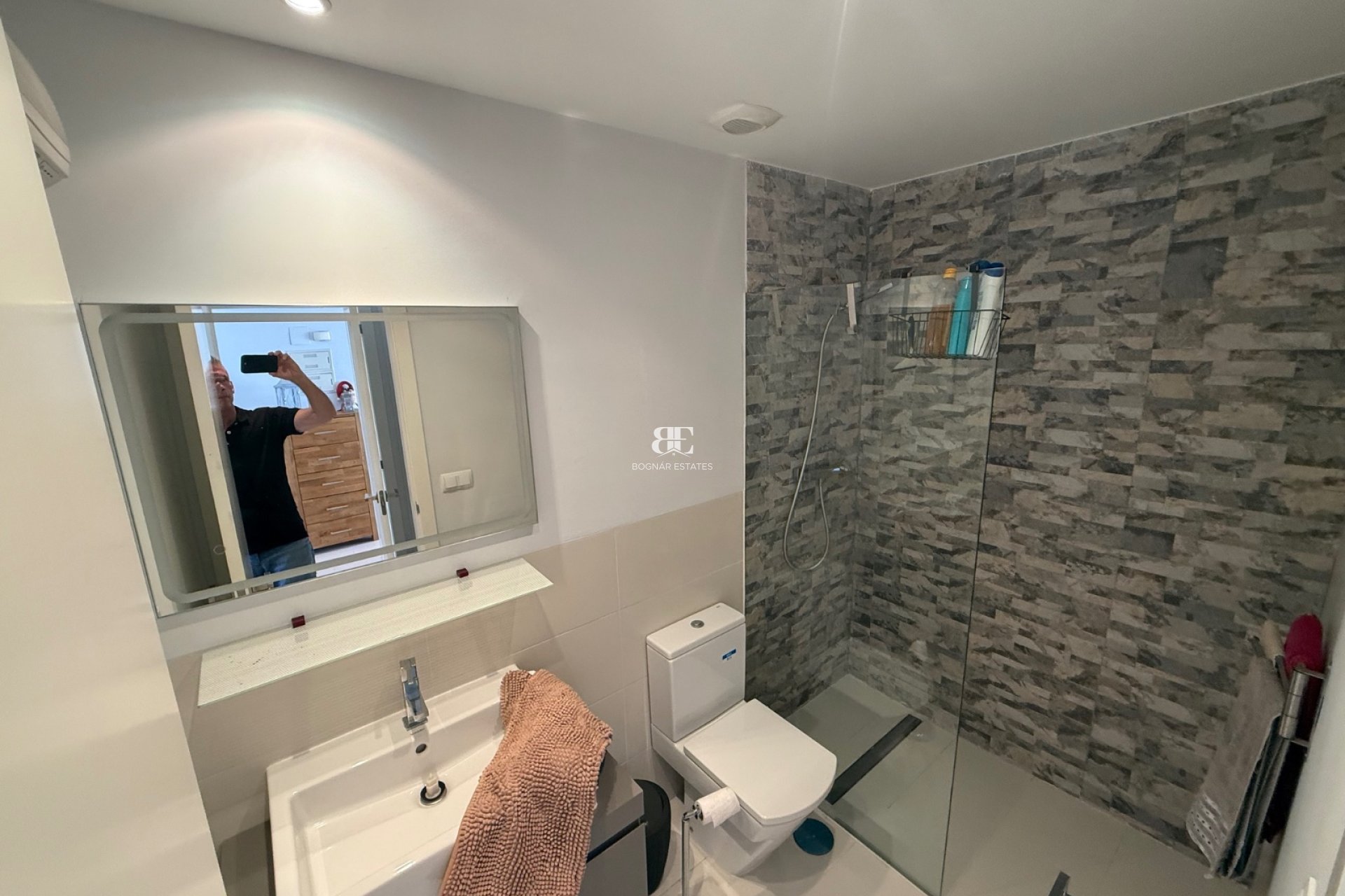 Resale - apartment -
Orihuela Costa - Villamartín