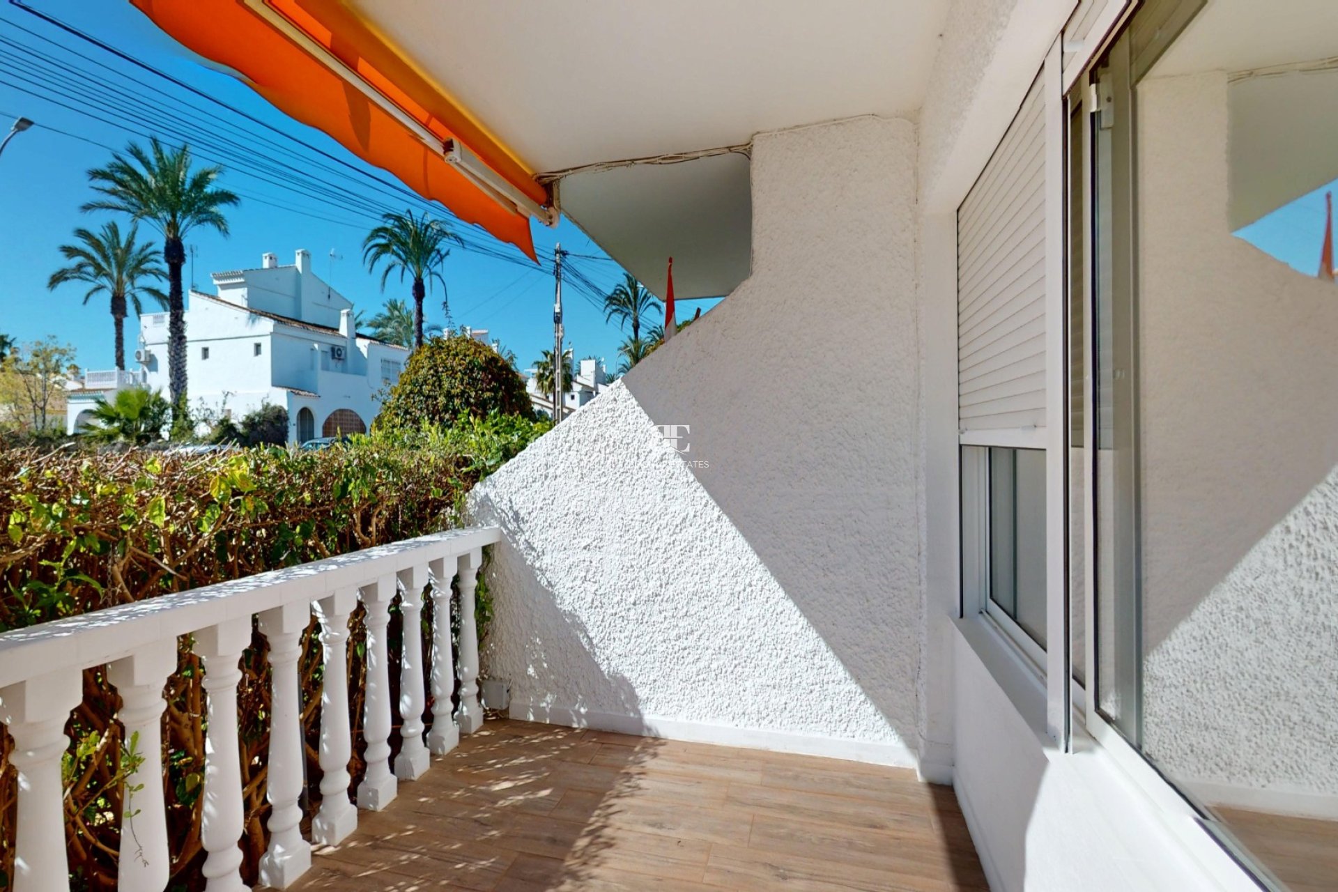 Resale - apartment -
Orihuela Costa - Villamartín