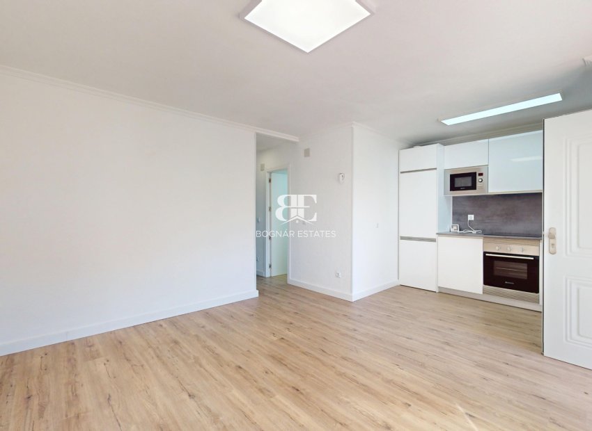 Resale - apartment -
Orihuela Costa - Villamartín