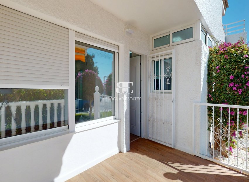 Resale - apartment -
Orihuela Costa - Villamartín