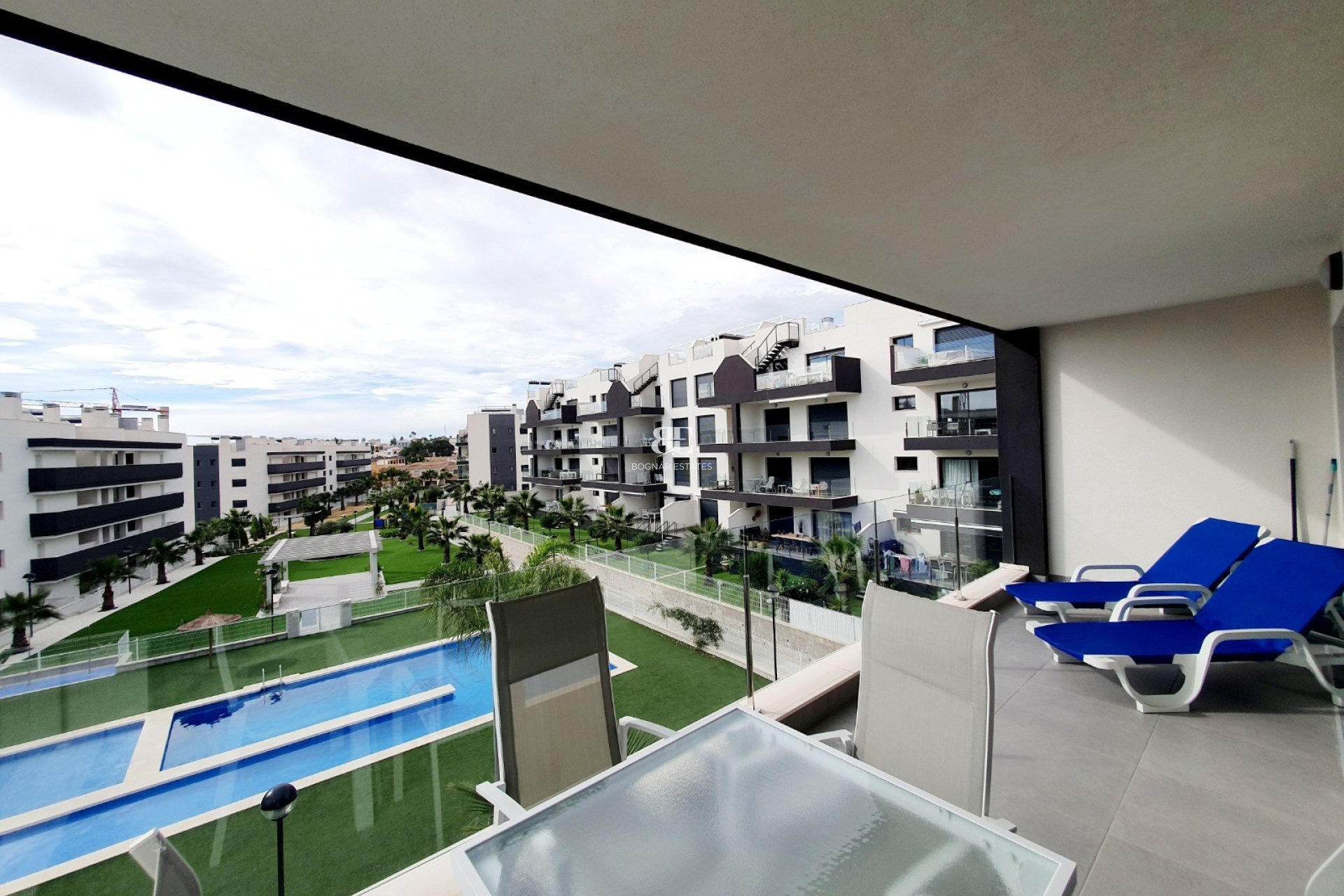 Resale - apartment -
Orihuela Costa - Villamartín