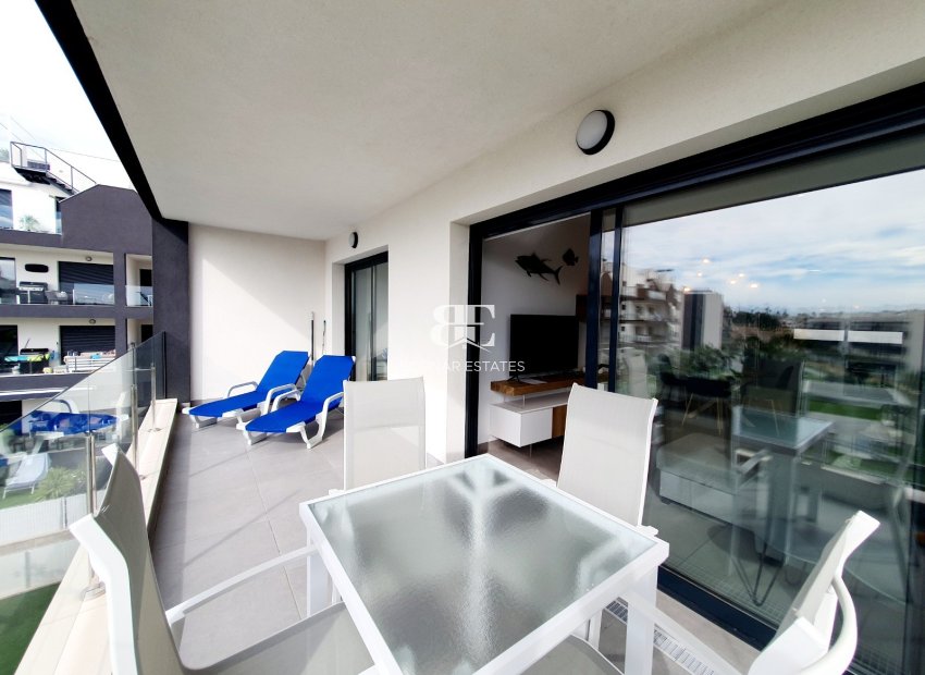 Resale - apartment -
Orihuela Costa - Villamartín