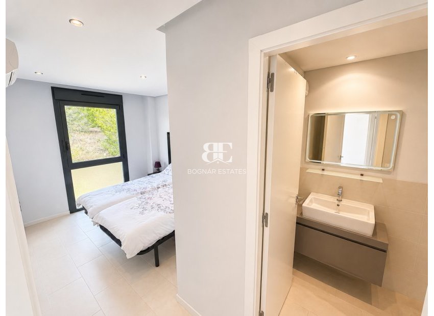 Resale - apartment -
Orihuela Costa - Villamartín