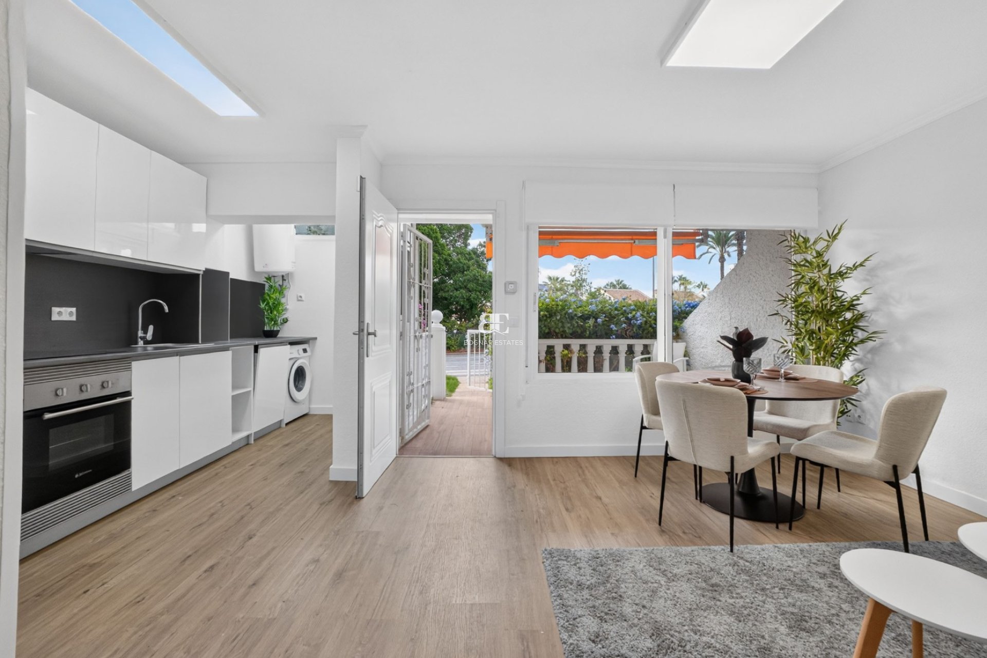 Resale - apartment -
Orihuela Costa - Villamartín