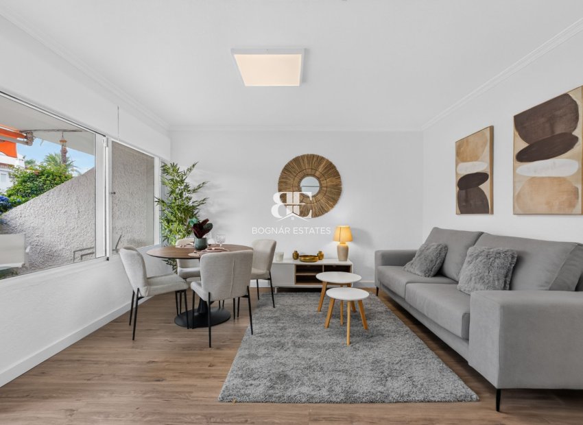 Resale - apartment -
Orihuela Costa - Villamartín