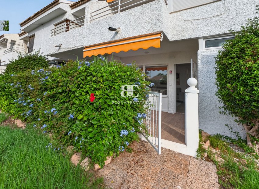 Resale - apartment -
Orihuela Costa - Villamartín