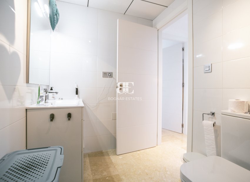 Resale - apartment -
Orihuela Costa - Villamartín