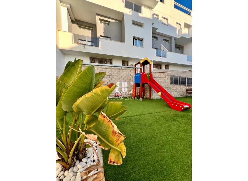 Resale - apartment -
Orihuela Costa - Villamartín