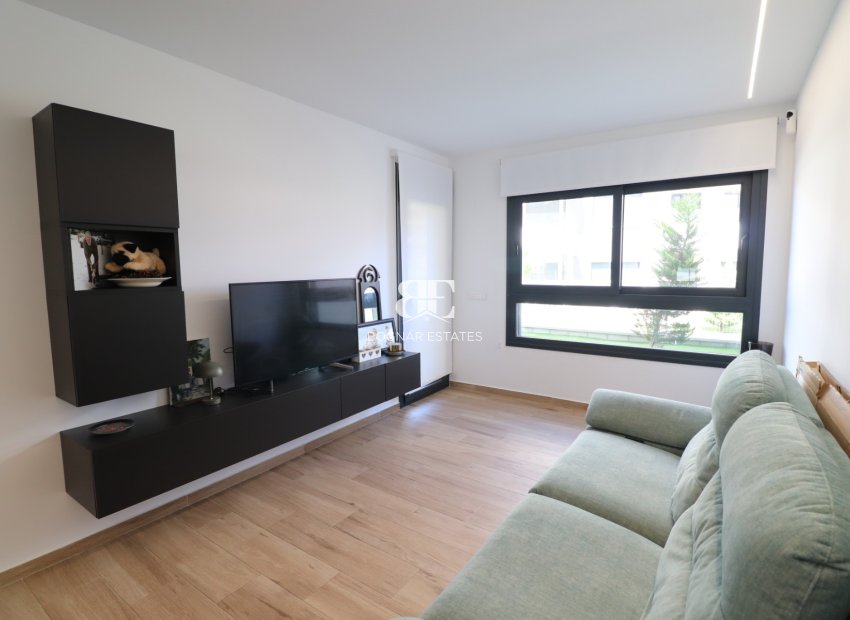 Resale - apartment -
Orihuela Costa - Villamartín