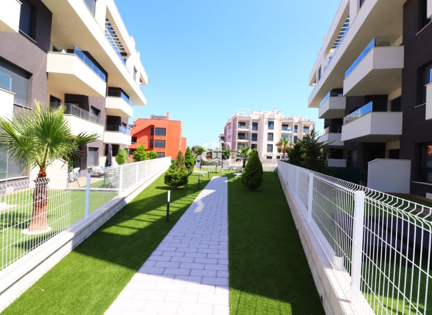 Resale - apartment -
Orihuela Costa - Villamartín