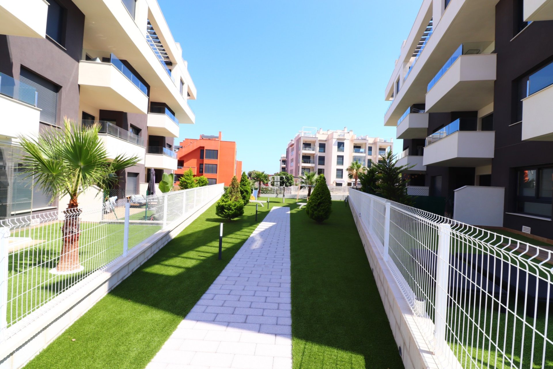 Resale - apartment -
Orihuela Costa - Villamartín