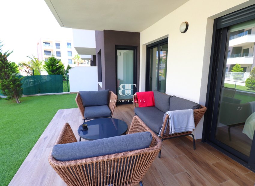 Resale - apartment -
Orihuela Costa - Villamartín