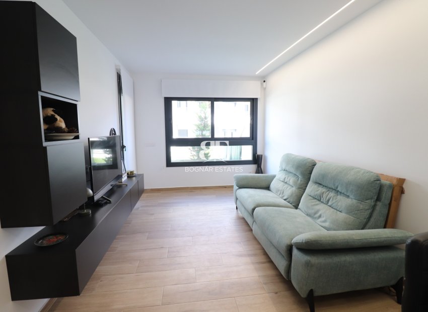 Resale - apartment -
Orihuela Costa - Villamartín