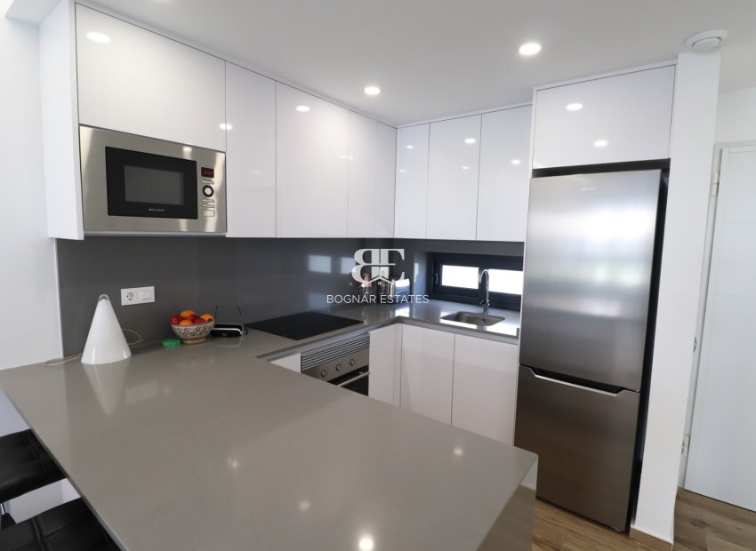 Resale - apartment -
Orihuela Costa - Villamartín