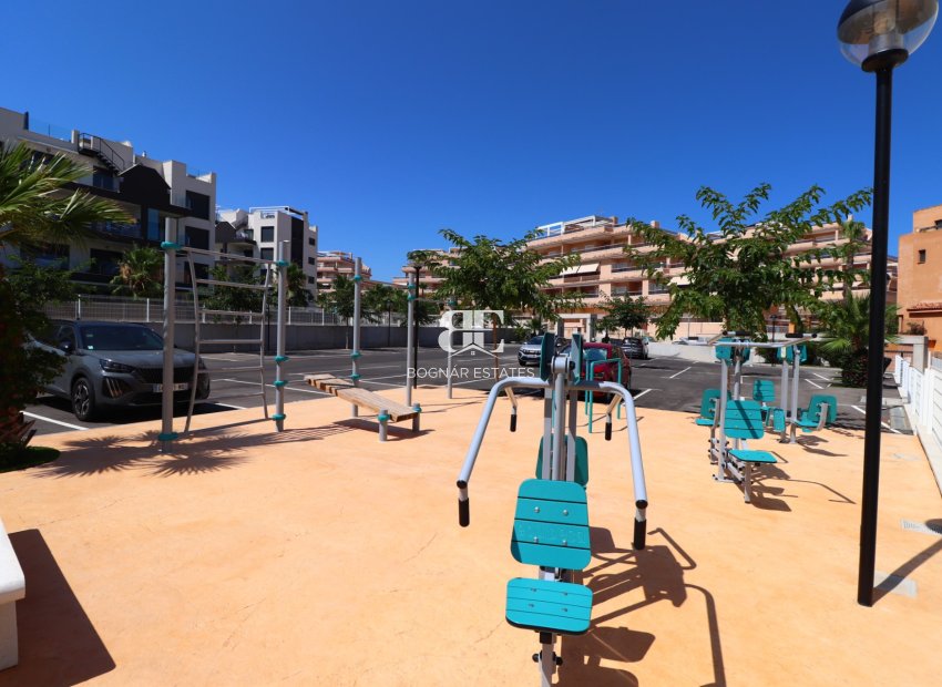 Resale - apartment -
Orihuela Costa - Villamartín