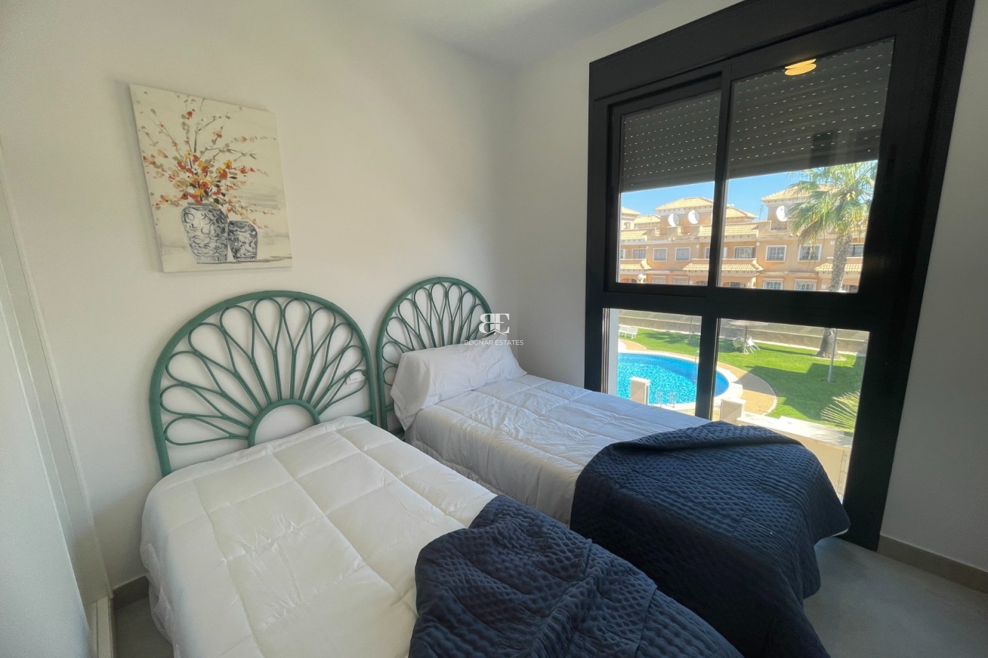 Resale - apartment -
Orihuela Costa - Villamartín