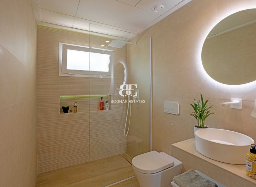 Resale - apartment -
Orihuela Costa - Villamartín