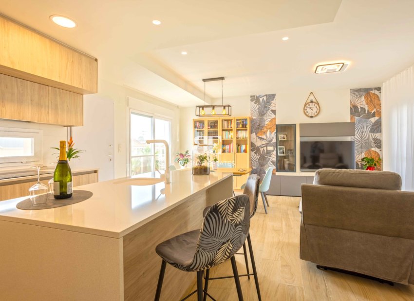 Resale - apartment -
Orihuela Costa - Villamartín