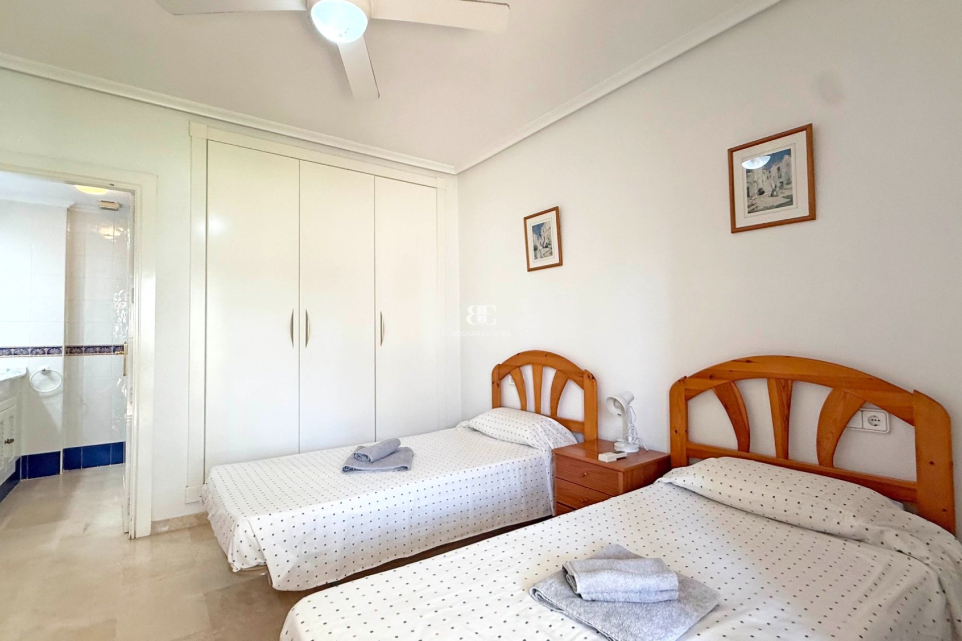 Resale - apartment -
Orihuela Costa - Villamartín