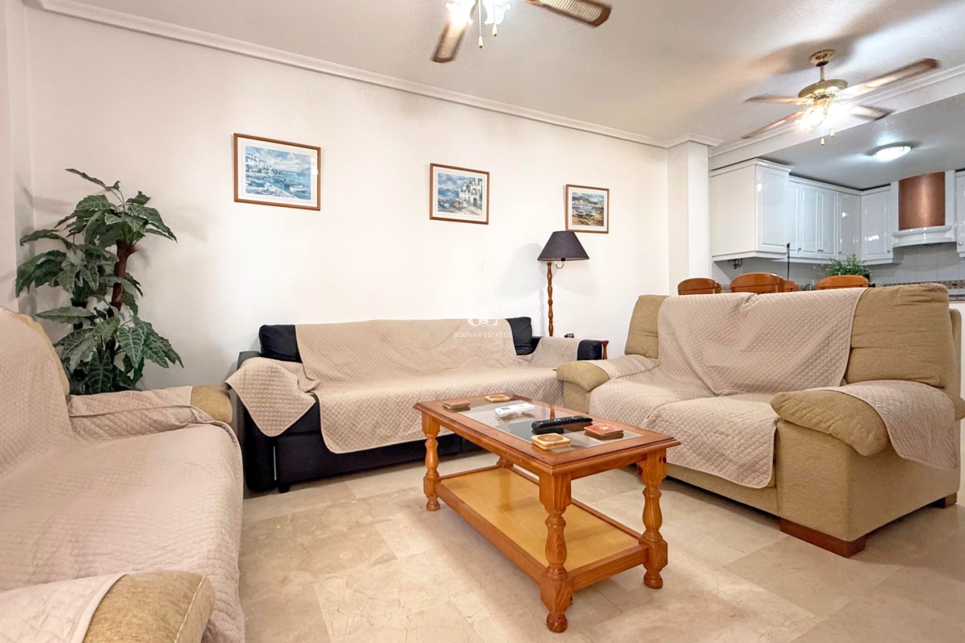 Resale - apartment -
Orihuela Costa - Villamartín