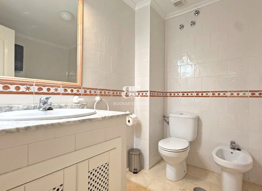 Resale - apartment -
Orihuela Costa - Villamartín