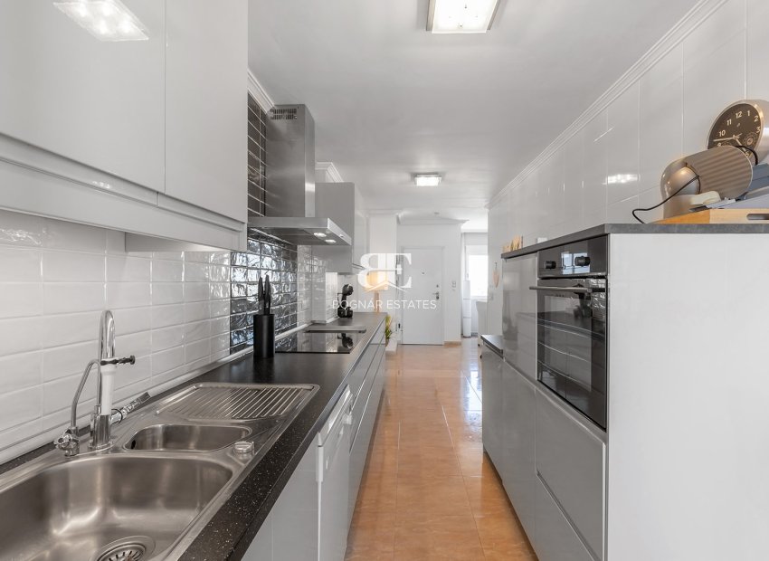 Resale - apartment -
Orihuela Costa - Villamartín