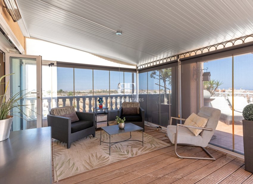 Resale - apartment -
Orihuela Costa - Villamartín