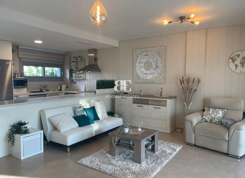 Resale - apartment -
Orihuela - Vistabella