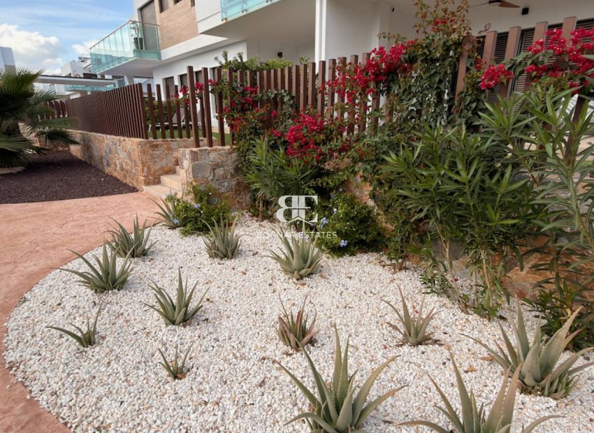 Resale - apartment -
Orihuela - Vistabella