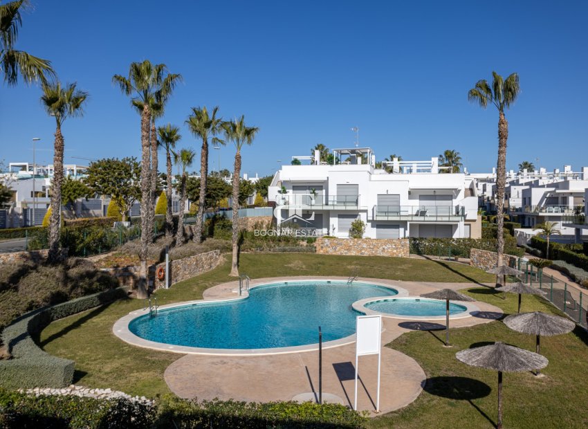 Resale - apartment -
Orihuela - Vistabella