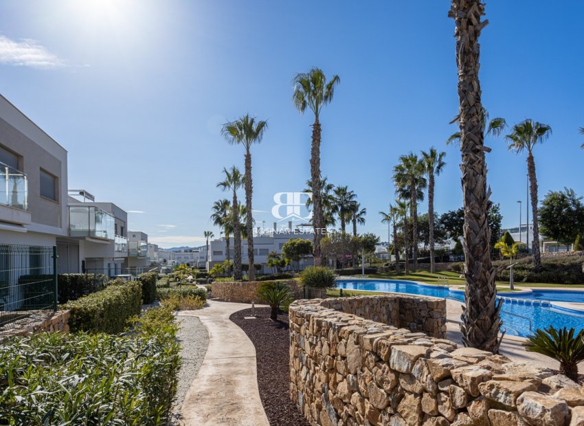 Resale - apartment -
Orihuela - Vistabella